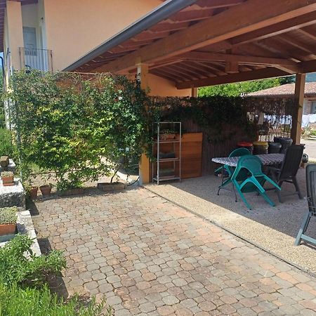 דירות Villanuova sul clisi Cascina Legnago Trilocale A 6 Chilometri Da Salo' מראה חיצוני תמונה