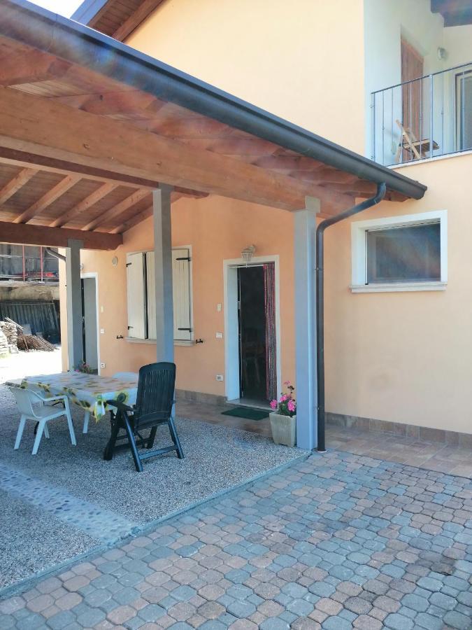 דירות Villanuova sul clisi Cascina Legnago Trilocale A 6 Chilometri Da Salo' מראה חיצוני תמונה