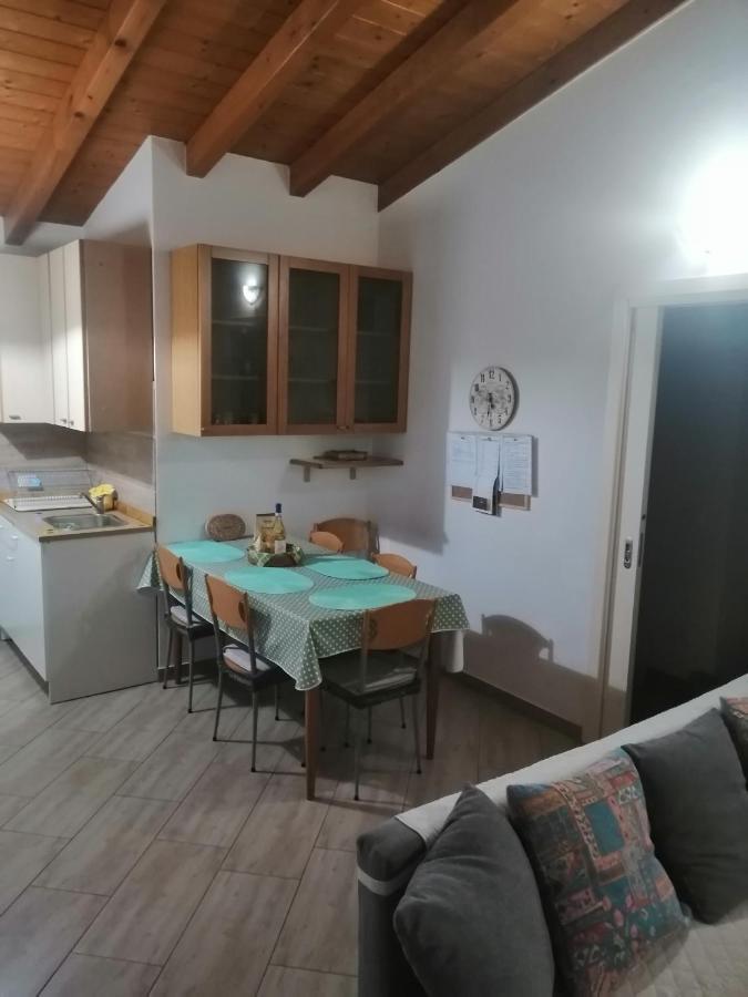 דירות Villanuova sul clisi Cascina Legnago Trilocale A 6 Chilometri Da Salo' מראה חיצוני תמונה