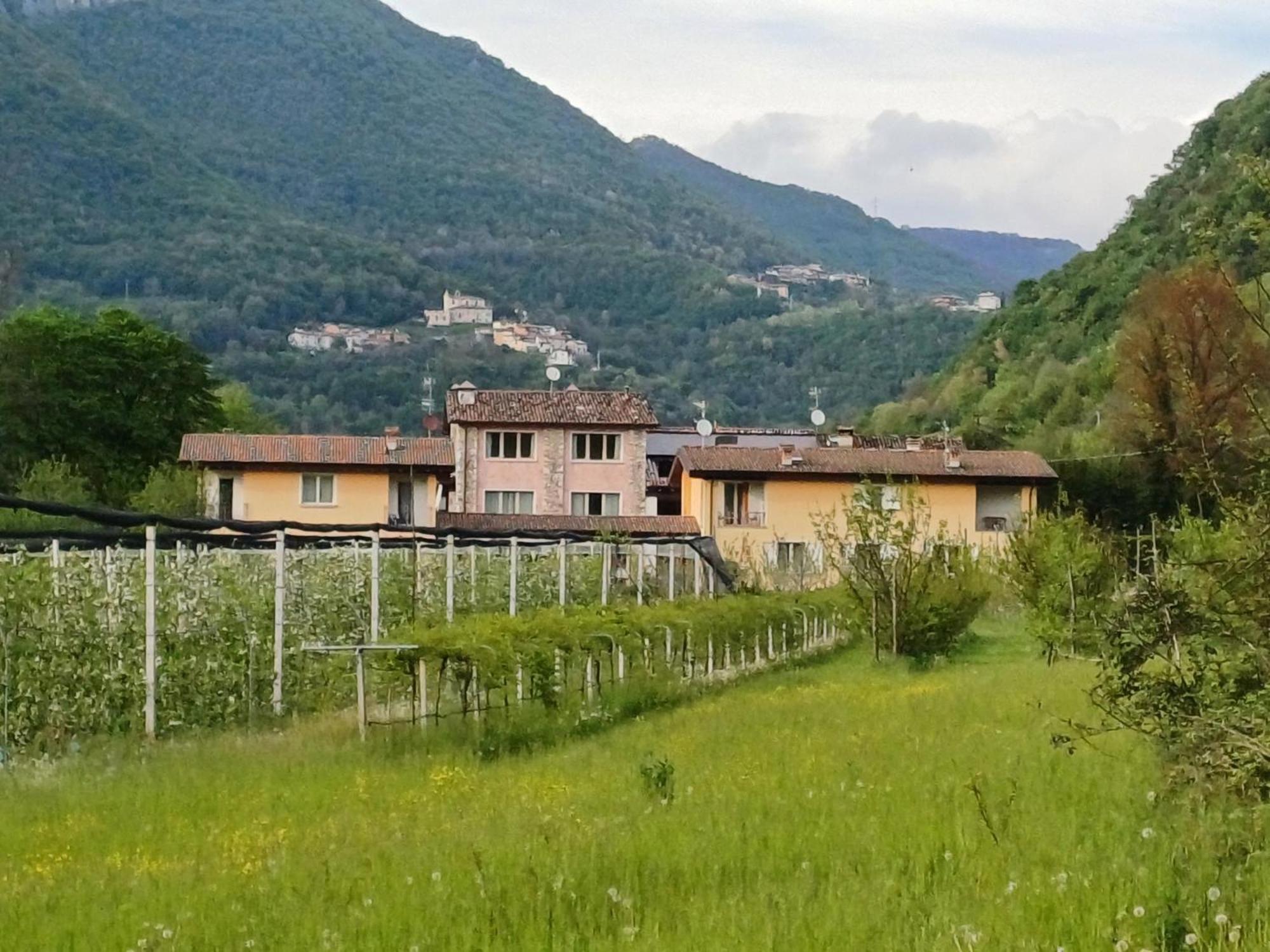 דירות Villanuova sul clisi Cascina Legnago Trilocale A 6 Chilometri Da Salo' מראה חיצוני תמונה